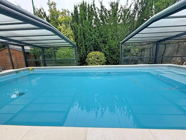 Maison à vendre 9 pièces jardin, pisine, garage district de REIMS (51)