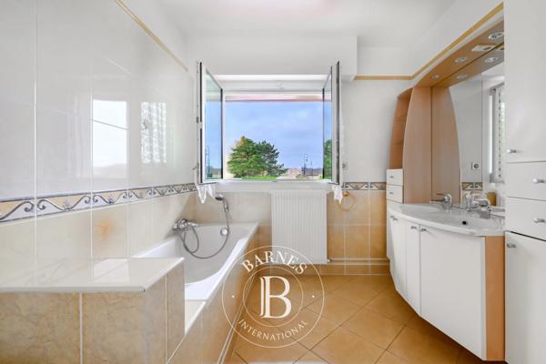 Santeny, Maison 5 Chambres -  248 m² à vendre