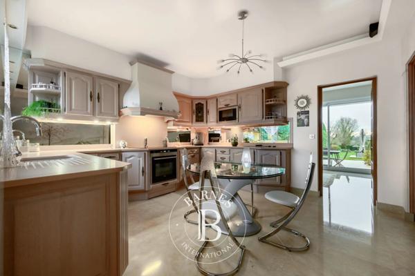 Santeny, Maison 5 Chambres -  248 m² à vendre