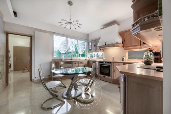 Santeny, Maison 5 Chambres -  248 m² à vendre