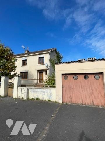 MAISON MITOYENNE D'UN COTE