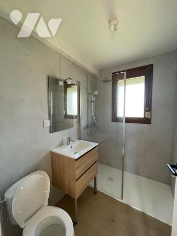 MAISON MITOYENNE D'UN COTE