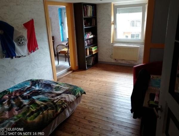 Maison de 83,17 m² habitables sur 2 niveaux avec un petit jardin 139 728 €