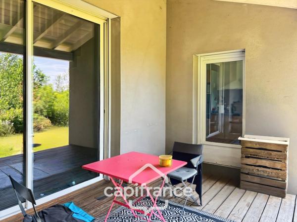 Maison récente de 4 pièces, environnement agréable, jardin, garage,carport