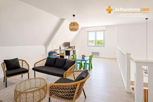 Vente                                                      Maison
                        
                     5 pièces                      155 m2                     à Châteaubourg