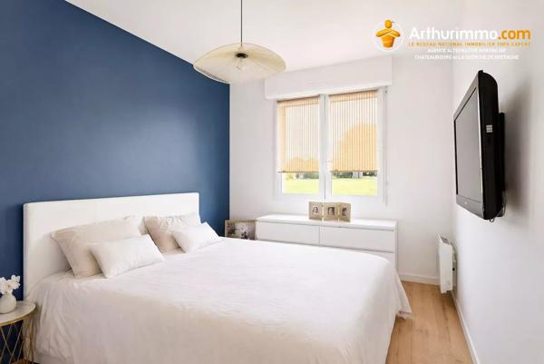 Vente                                                      Maison
                        
                     5 pièces                      155 m2                     à Châteaubourg