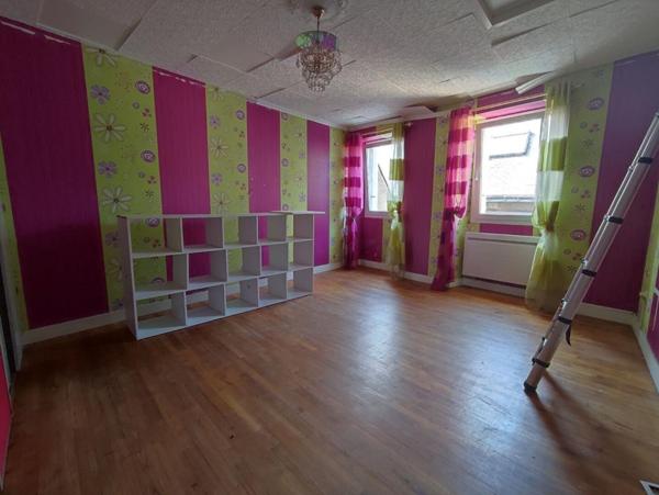 Immeuble Pontivy  mixte 165 m2