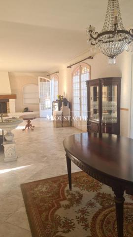 VILLA FAMILIALE BALNÉAIRE AUX BEAUX VOLUMES - A 200m DE LA PLAGE DANS CADRE BOISÉ -