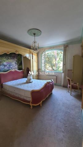 VILLA FAMILIALE BALNÉAIRE AUX BEAUX VOLUMES - A 200m DE LA PLAGE DANS CADRE BOISÉ -