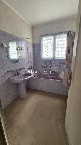 VILLA FAMILIALE BALNÉAIRE AUX BEAUX VOLUMES - A 200m DE LA PLAGE DANS CADRE BOISÉ -