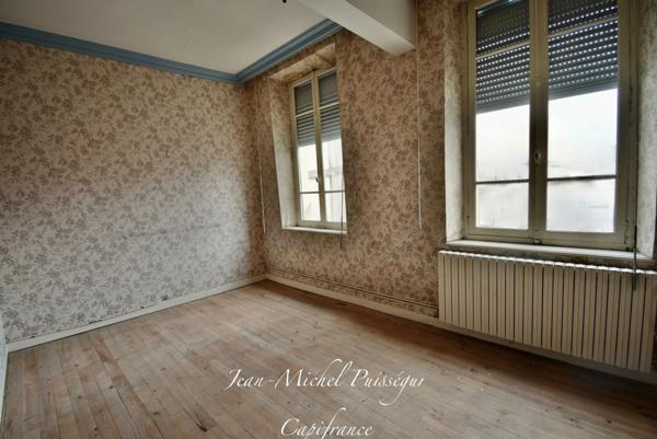 Entrepôt / Bureaux à vendre à SAINT GAUDENS (31)