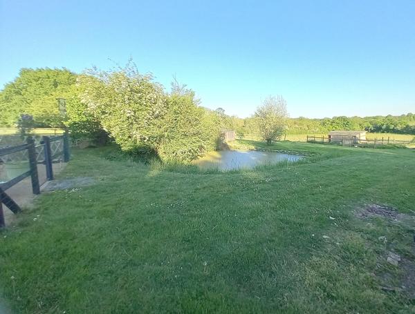 Propriété avec longère en pierres 8 pièces - 5 chambres - terrain 2,5ha