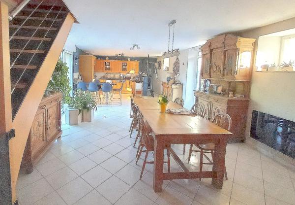 Propriété avec longère en pierres 8 pièces - 5 chambres - terrain 2,5ha