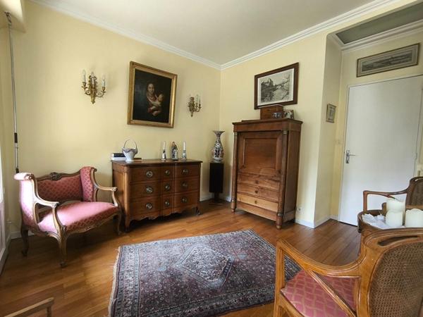 Maison centre ville avec jardin et garage