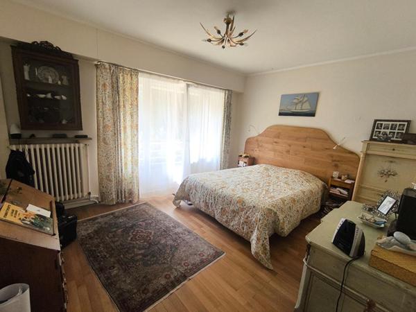 Maison centre ville avec jardin et garage