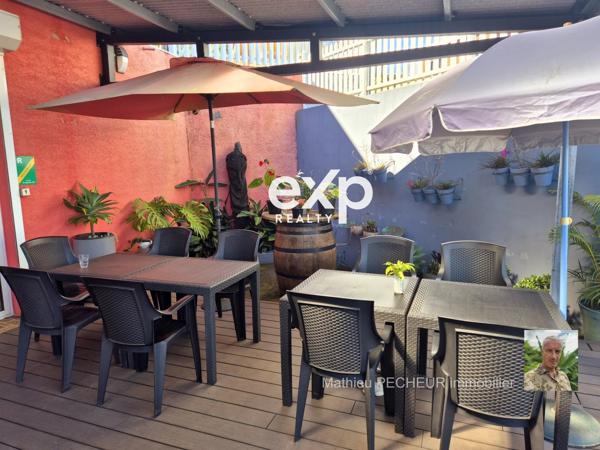 LA POSSESSION / DOS D'ANE / GRANDE MAISON AVEC POTENTIEL