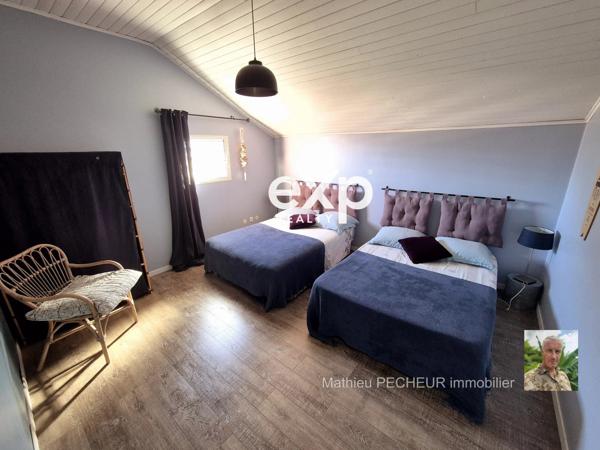 LA POSSESSION / DOS D'ANE / GRANDE MAISON AVEC POTENTIEL