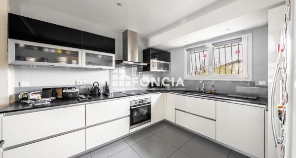 À vendre Maison 4 pièces 140 m² - Lormont 33310