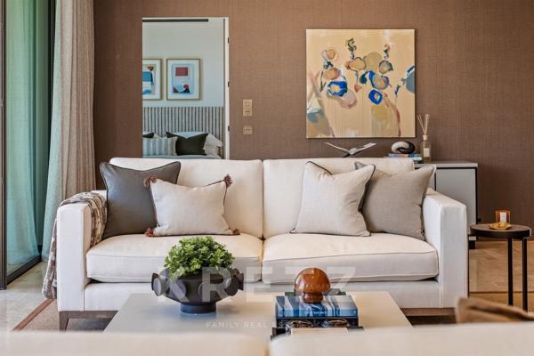 CAP D'ANTIBES : Splendide 4 pièces avec vue mer panoramique