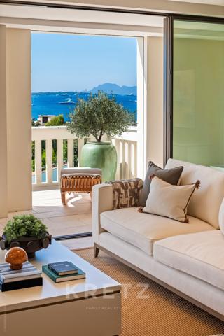 CAP D'ANTIBES : Splendide 4 pièces avec vue mer panoramique