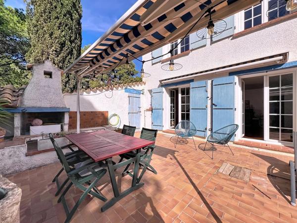 Villa de charme 174?m² – 7?000?m² de terrain, box à chevaux, calme absolu, prés Perpignan