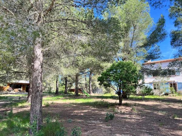 Villa de charme 174?m² – 7?000?m² de terrain, box à chevaux, calme absolu, prés Perpignan