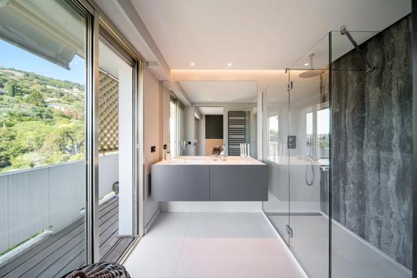 Appartement d'exception avec terrasse vue mer