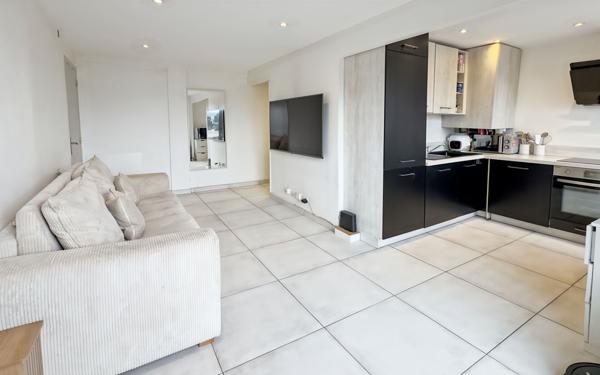 Appartement à vendre    2 pièces • 38 m2 Cannes