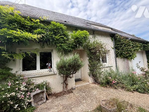 A BLOIS- CHARMANTE MAISON