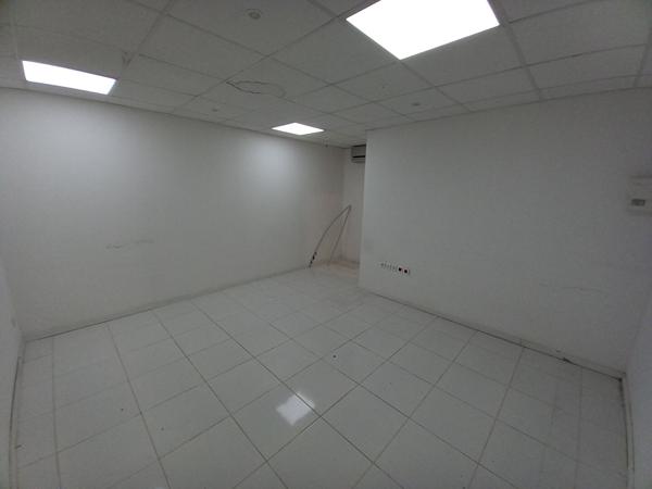 Location bureau Baie-Mahault - 160 m² - 3 387 €/mois