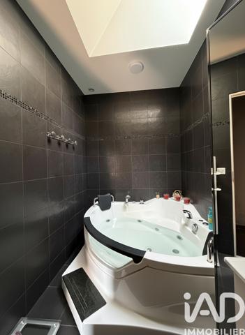 Appartement à vendre 5 pièces 161,24 m² Créteil