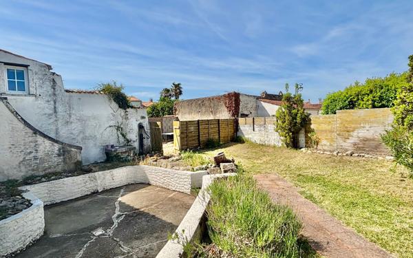 Maison à vendre    7 pièces •  Saint-Georges-d'Oléron