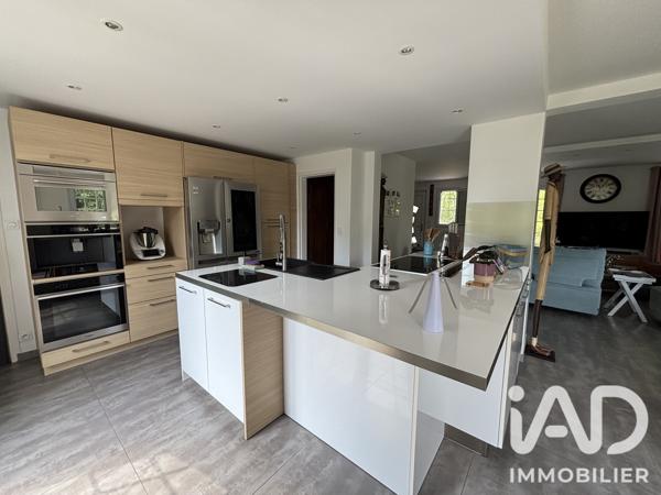 Maison à vendre 8 pièces 251,59 m² Treillières