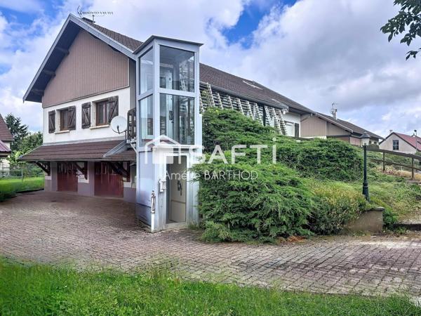 Maison familiale 143m2 + 4 garages à Avanne