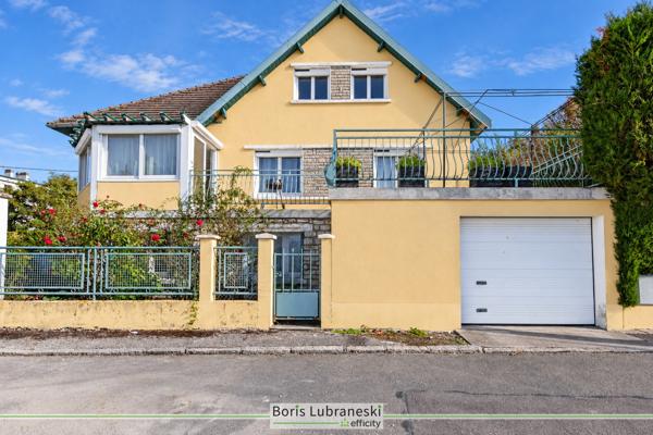 Maison
         9 pièces
        - 191 m² Exclusivité 198 000 €*