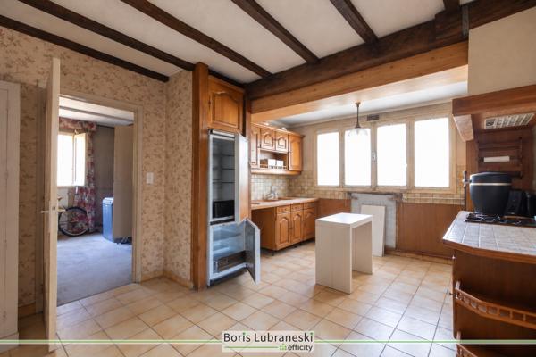 Maison
         9 pièces
        - 191 m² Exclusivité 198 000 €*