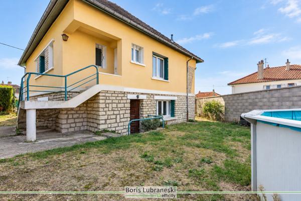Maison
         9 pièces
        - 191 m² Exclusivité 198 000 €*