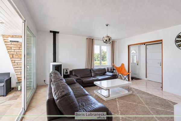 Maison
         9 pièces
        - 191 m² Exclusivité 198 000 €*