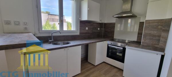 T2 PROCHE MER DERNIER ETAGE 13008 MARSEILLE