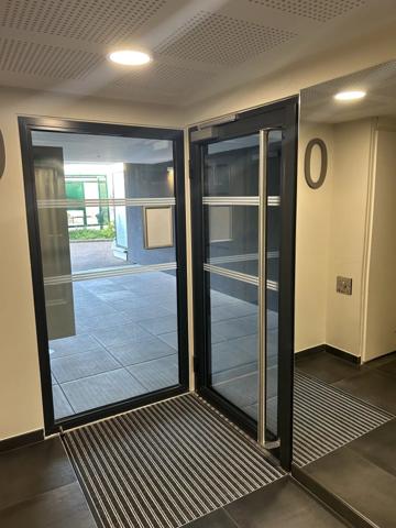Vente                                                      Appartement
                        
                     3 pièces                      69 m2                     à Voglans