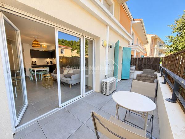ENSUES LA REDONNE: Appartement de type 2 de 36.1 m2 situé au rez de chaussée résidence "Les Coulins" avec place de parking et cave , Ensues la redonne