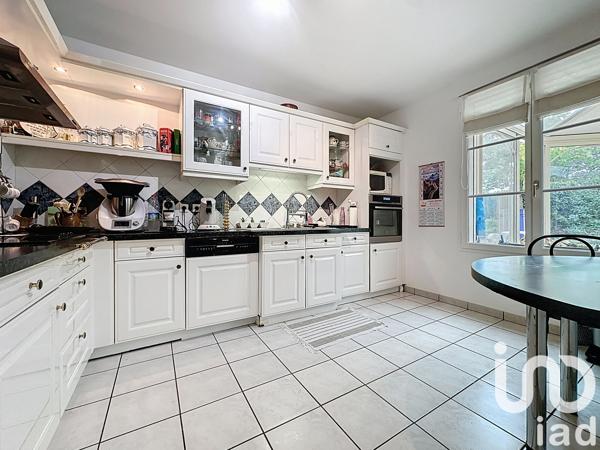 Maison à vendre 7 pièces 158 m² Ozoir-la-Ferrière