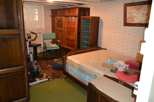 Plougasnou (29630) Plougasnou bourg, maison 1950 toiture refaite sur 600 m2 de jardin clos.