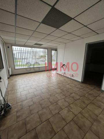 Location / Local Industriel / Bâtiment