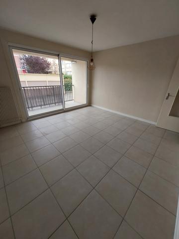 TROYES- Secteur Mission - Appartement T2