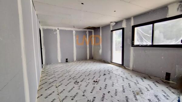 Maison rénovée, 4 chambres, piscine