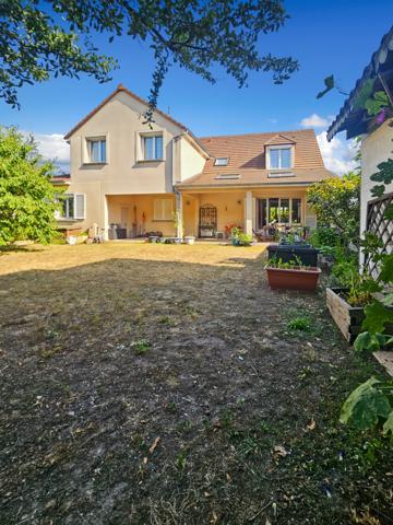 Conflans-Sainte-Honorine (78700) CENTRE VILLE Entre Seine, vieux village et transports RER A et SNCF à pied: l’équilibre parfait à Conflans-Sai