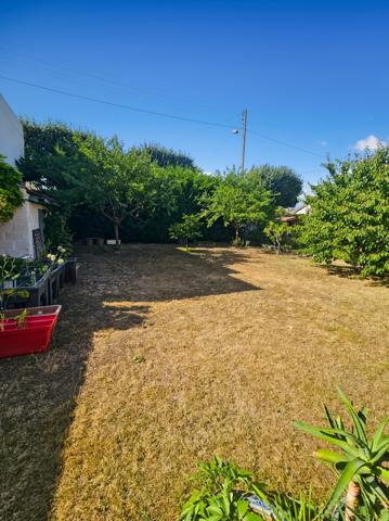 Conflans-Sainte-Honorine (78700) CENTRE VILLE Entre Seine, vieux village et transports RER A et SNCF à pied: l’équilibre parfait à Conflans-Sai