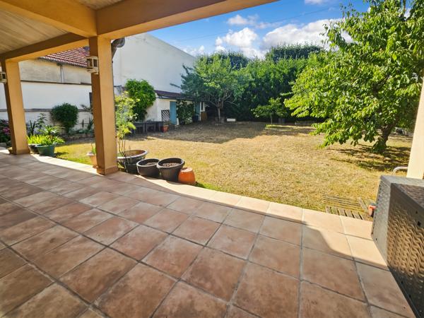 Conflans-Sainte-Honorine (78700) CENTRE VILLE Entre Seine, vieux village et transports RER A et SNCF à pied: l’équilibre parfait à Conflans-Sai