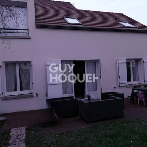 Maison d'exception à vendre à Compiègne avec 5 chambres sans travaux - Réf. C2359